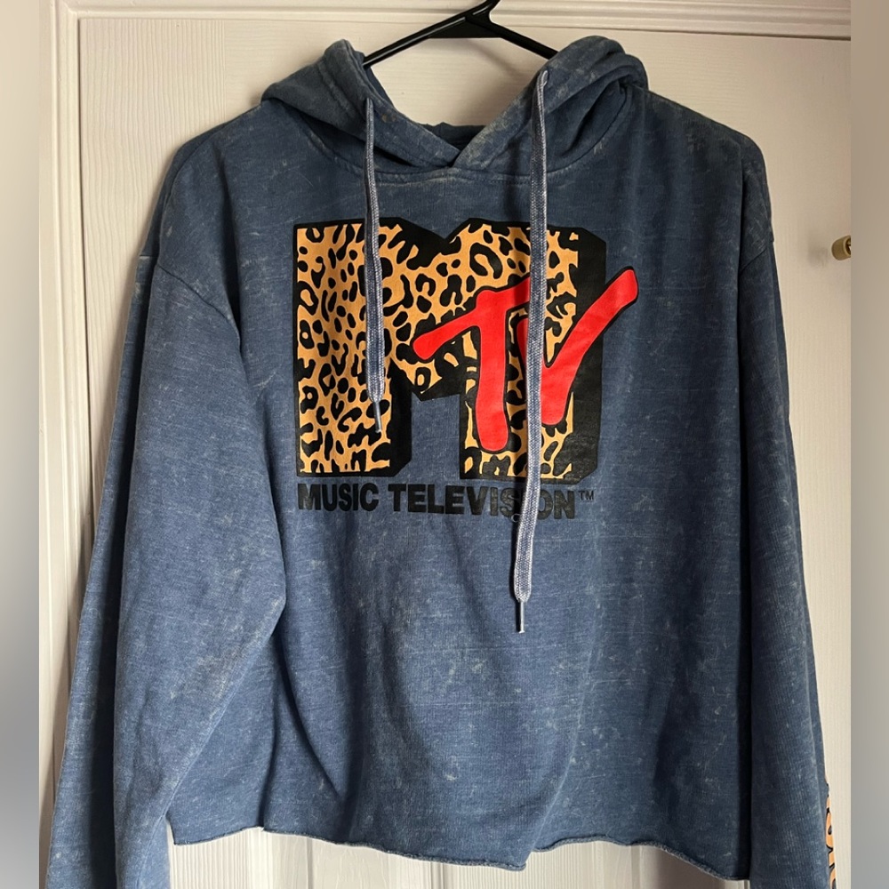 MTV Women’s Cropped Hoodie Size L
